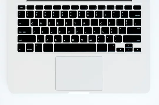 Замена клавиатуры на MacBook в Новосибирске